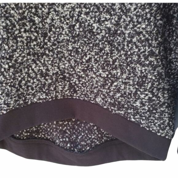 Forever 21 Fuzzy Teddy Colorblock Sweatshirt NWT Women's Size Small Grey Black - Picture 3 of 7